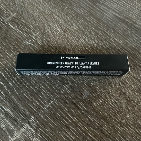 🆕 MAC Astral Cremesheen Glass Lipgloss - Picture 6 of 6